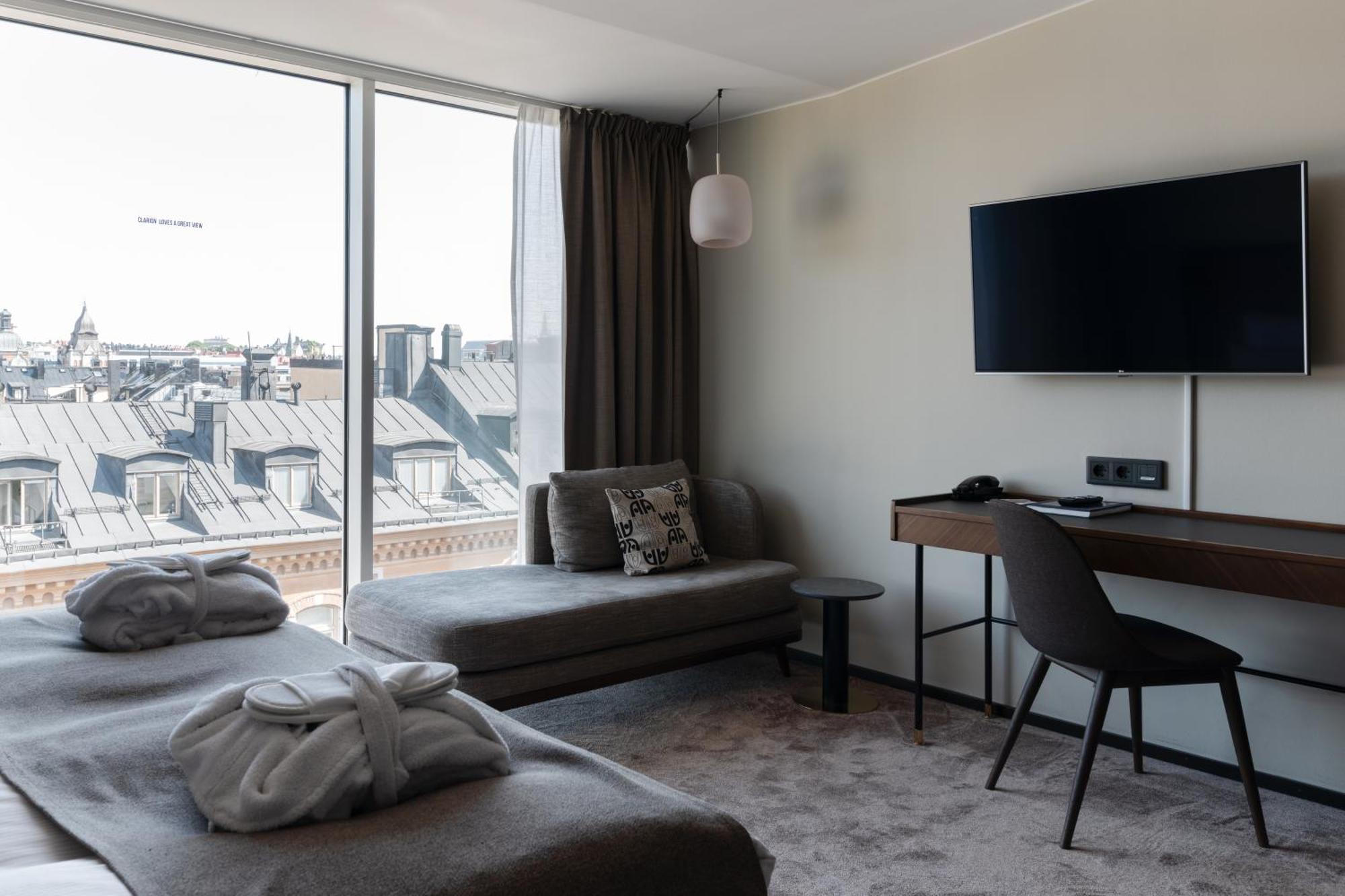 Clarion Amaranten